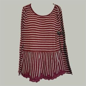 Women’s fall wallflower long sleeve shirt.